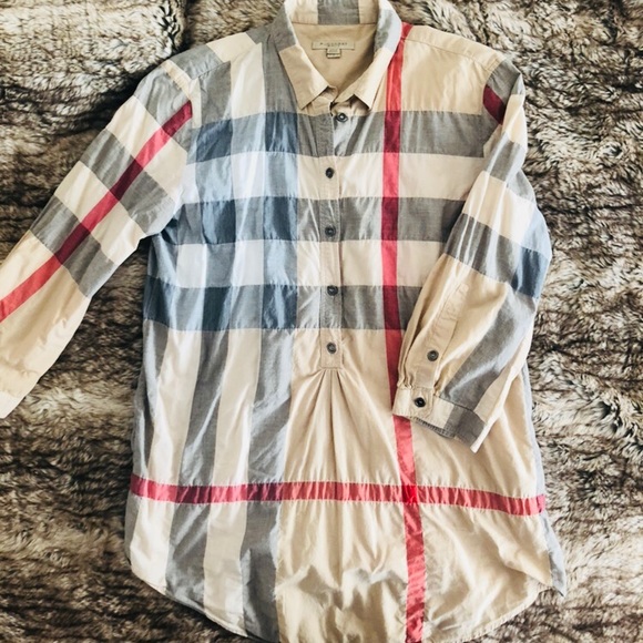 Burberry Tops - 🍒🍒Authentic Burberry Shirt Size S